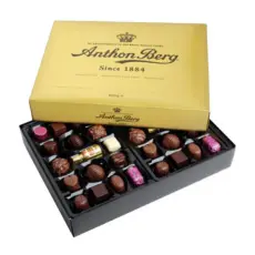 Anthon Berg Guldask 800g – Coopers Candy
